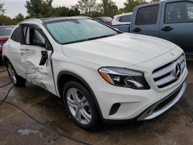 WDCTG4EB4FJ160535 - 2015 MERCEDES-BENZ GLA 250 WHITE photo 4