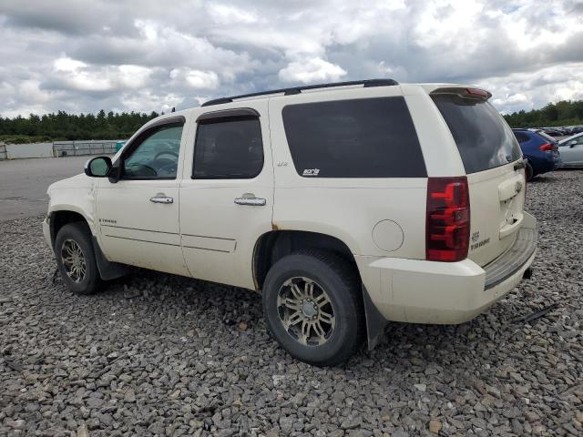 1GNFK13078R210874 - 2008 CHEVROLET TAHOE K1500 WHITE photo 2