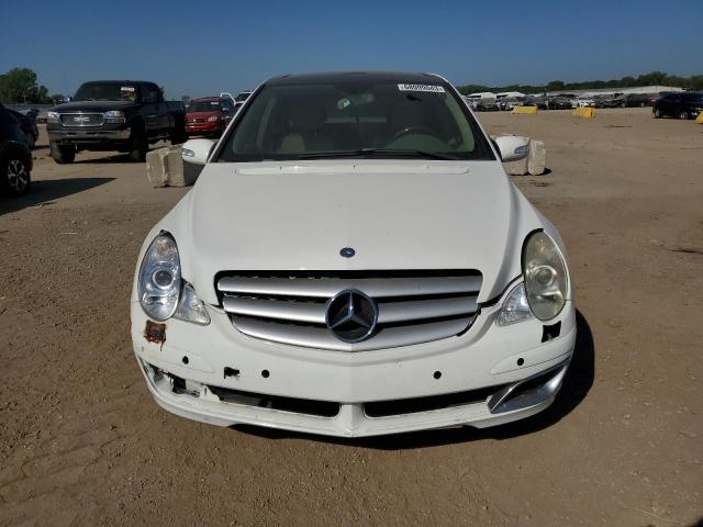 4JGCB22E57A049884 - 2007 MERCEDES-BENZ R 320 CDI WHITE photo 5