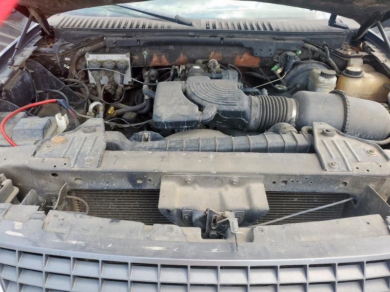 1FMRU15W24LA09068 - 2004 FORD EXPEDITION XLT BLACK photo 12