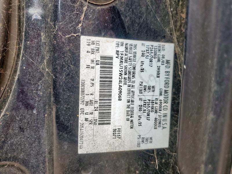 1FMRU15W24LA09068 - 2004 FORD EXPEDITION XLT BLACK photo 13