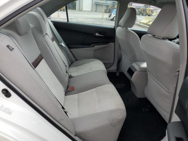 4T1BF1FK2CU562531 - 2012 TOYOTA CAMRY BASE WHITE photo 10