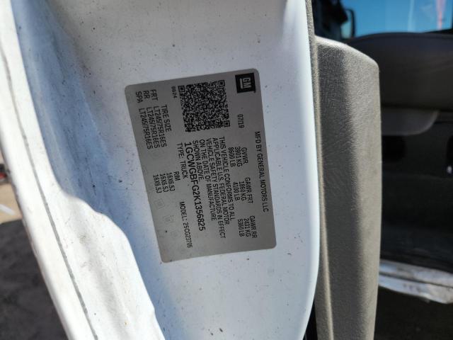 1GCWGBFG2K1356825 - 2019 CHEVROLET EXPRESS G2 WHITE photo 13