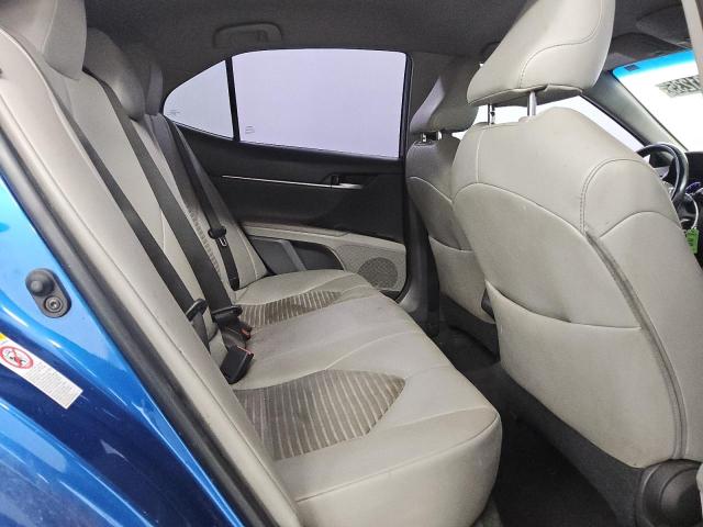 4T1B11HK2JU094955 - 2018 TOYOTA CAMRY L BLUE photo 10