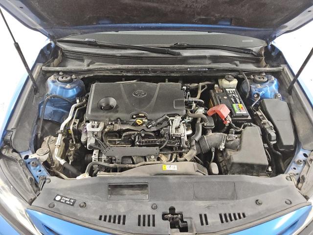 4T1B11HK2JU094955 - 2018 TOYOTA CAMRY L BLUE photo 11