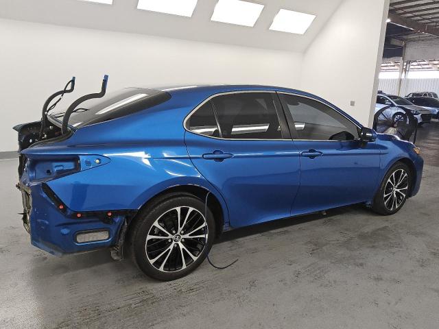 4T1B11HK2JU094955 - 2018 TOYOTA CAMRY L BLUE photo 3