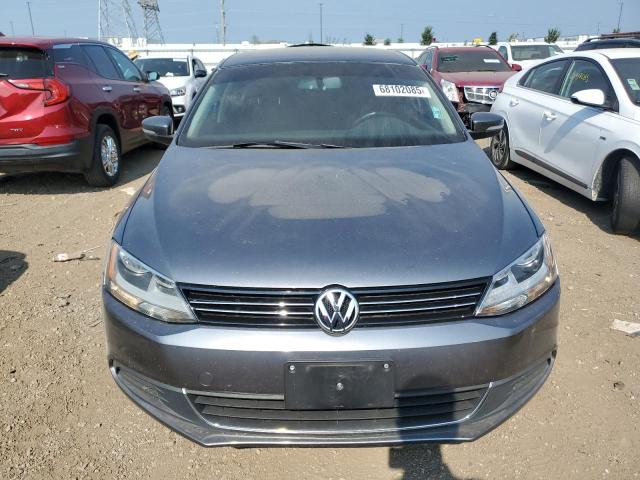3VWDX7AJ5DM455438 - 2013 VOLKSWAGEN JETTA SE GRAY photo 5