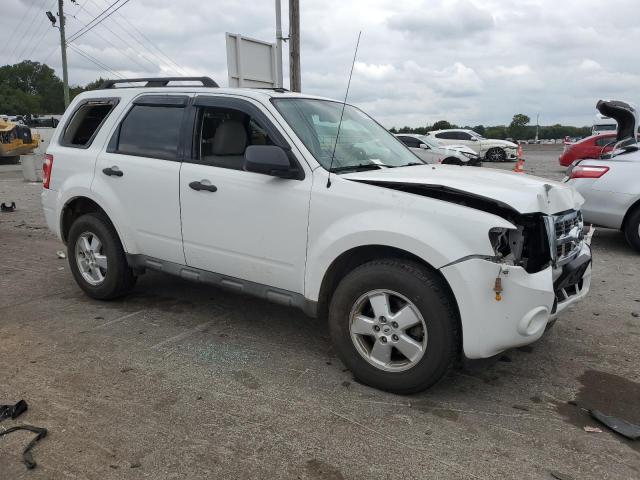 1FMCU9DGXAKC91539 - 2010 FORD ESCAPE XLT WHITE photo 4