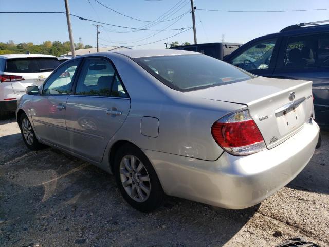 4T1BE30K45U097731 - 2005 TOYOTA CAMRY LE SILVER photo 2