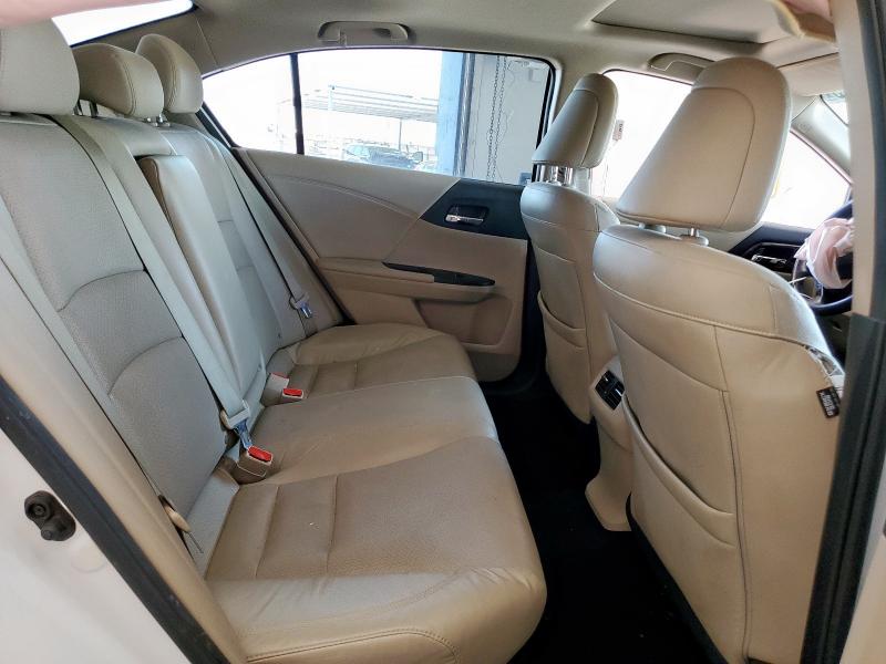 1HGCR3F08HA000007 - 2017 HONDA ACCORD EXL WHITE photo 10