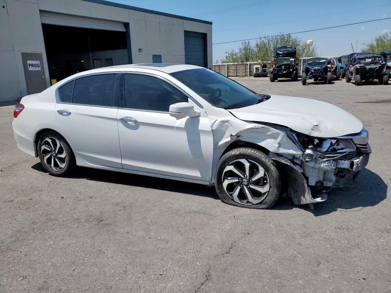 1HGCR3F08HA000007 - 2017 HONDA ACCORD EXL WHITE photo 4