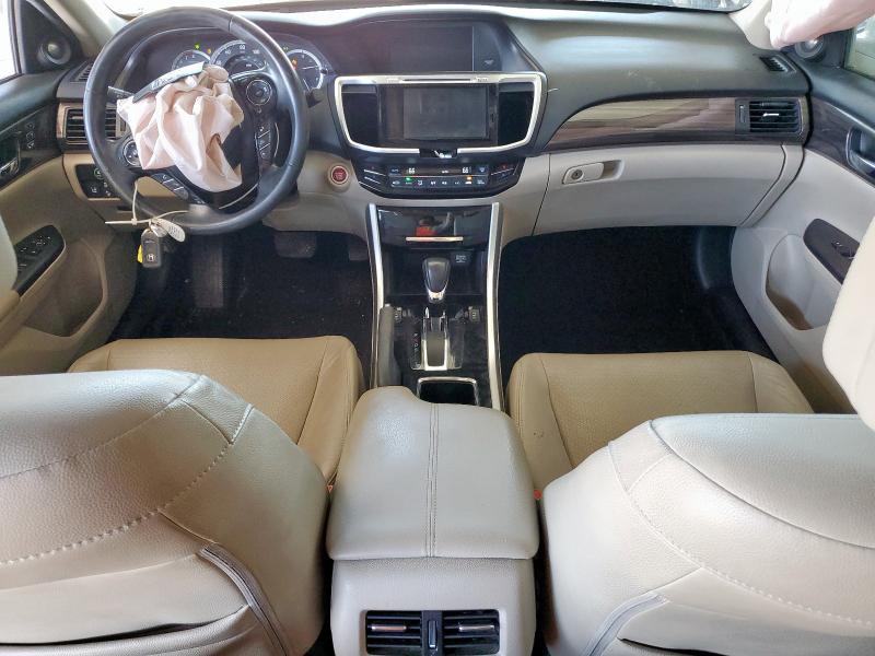 1HGCR3F08HA000007 - 2017 HONDA ACCORD EXL WHITE photo 8