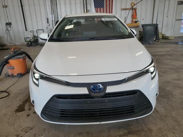 JTDBCMFE3RJ029039 - 2024 TOYOTA COROLLA LE أبيض صورة 5