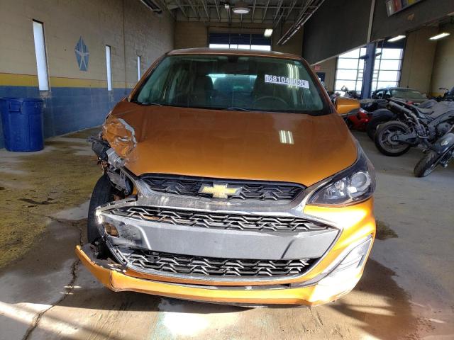 KL8CD6SA2KC776389 - 2019 CHEVROLET SPARK 1LT ORANGE photo 5