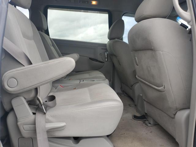 JN8AE2KP2B9012181 - 2011 NISSAN QUEST S SILVER photo 11