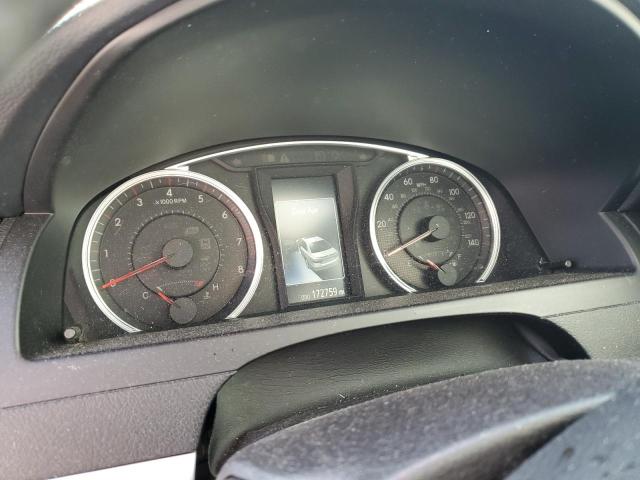 4T1BF1FK0GU124113 - 2016 TOYOTA CAMRY LE WHITE photo 9