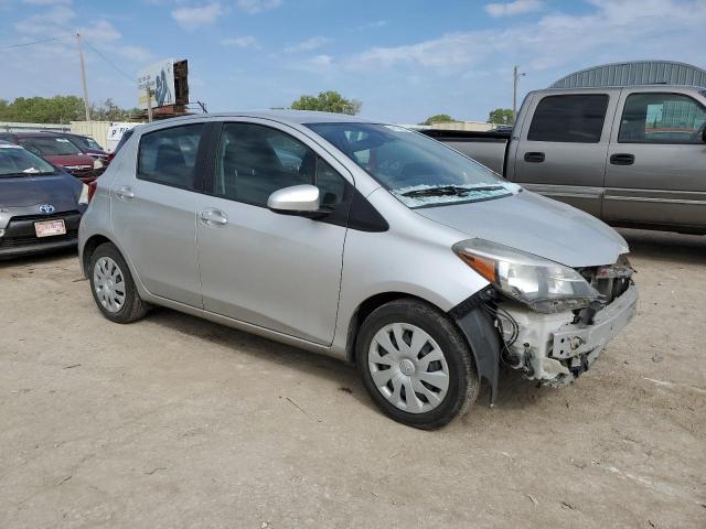 VNKKTUD38HA085372 - 2017 TOYOTA YARIS L SILVER photo 4