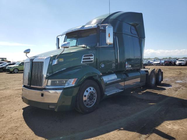 5KJJBHDR1HLJB3437 - 2017 WESTERN STAR/AUTO CAR 5700 XE GREEN photo 2