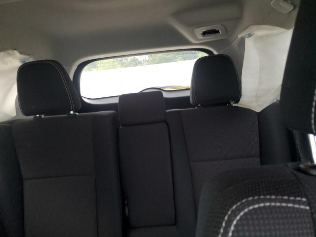 2T3RFREV7HW551015 - 2017 TOYOTA RAV4 XLE Plata foto 10