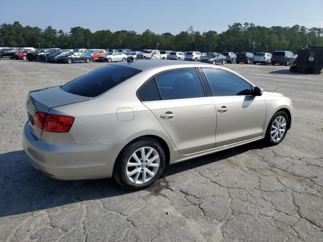 3VWDX7AJ3DM239765 - 2013 VOLKSWAGEN JETTA SE 金色 照片 3