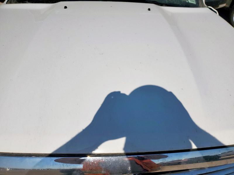 1C6RR6TT2KS608638 - 2019 RAM 1500 CLASSIC SLT თეთრი ფოტო 11