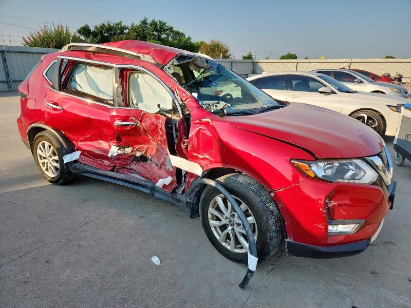 JN8AT2MT4HW397589 - 2017 NISSAN ROGUE S RED photo 4