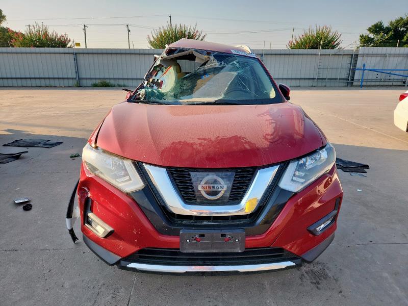 JN8AT2MT4HW397589 - 2017 NISSAN ROGUE S RED photo 5