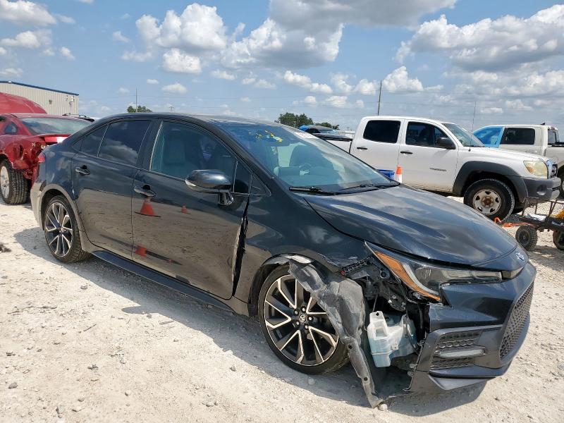 5YFS4MCEXMP062223 - 2021 TOYOTA COROLLA SE Чорний фото 4