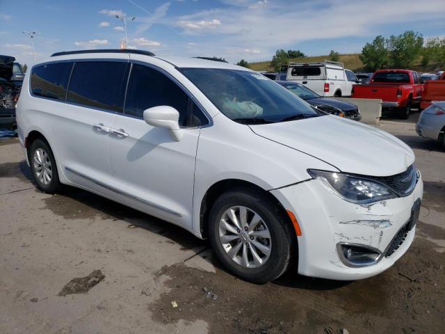 2C4RC1BG2HR591030 - 2017 CHRYSLER PACIFICA TOURING L WHITE photo 4