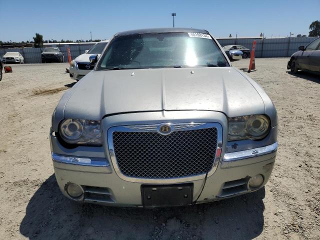 2C3LA63H26H138873 - 2006 CHRYSLER 300C SILVER photo 5