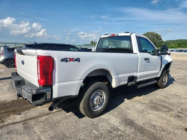 1FTBF2BA5PEC28355 - 2023 FORD F250 SUPER DUTY WHITE photo 3