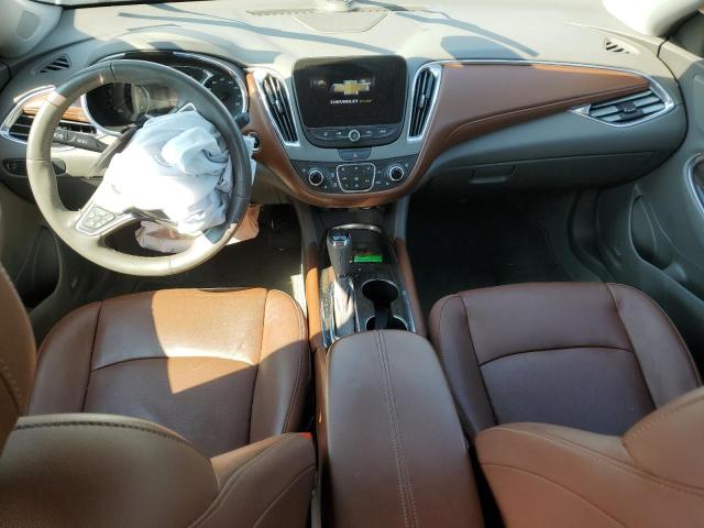 1G1ZE5SX8JF120328 - 2018 CHEVROLET MALIBU PREMIER WHITE photo 8