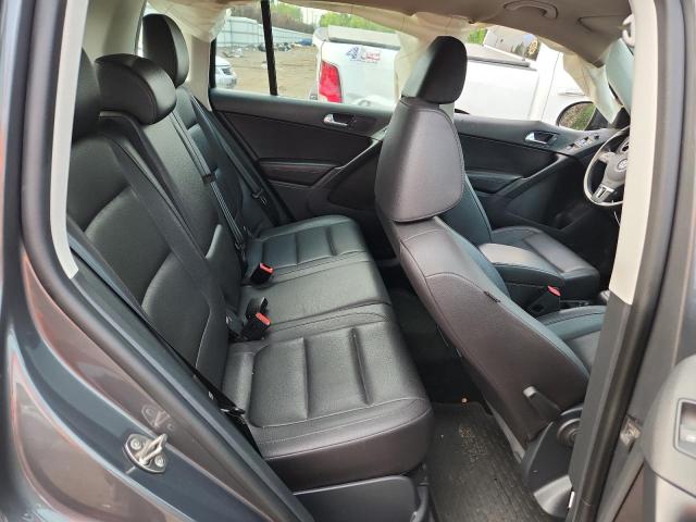 WVGBV7AX2GW550138 - 2016 VOLKSWAGEN TIGUAN S GRAY photo 10