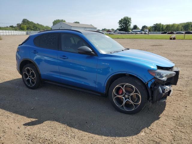 ZASPAKBN5R7D71800 - 2024 ALFA ROMEO STELVIO TI BLUE photo 4