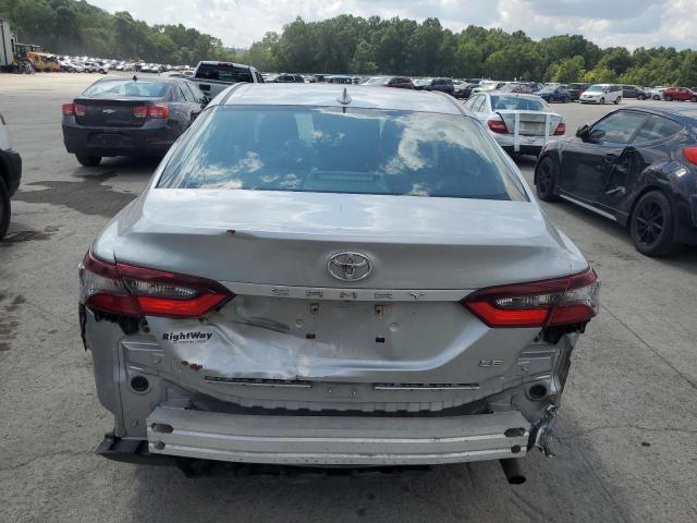 4T1C11AK4MU542079 - 2021 TOYOTA CAMRY LE SILVER photo 6