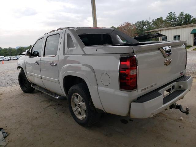 3GNFK12348G271000 - 2008 CHEVROLET AVALANCHE K1500 WHITE photo 2