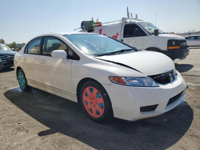 19XFA16549E023804 - 2009 HONDA CIVIC LX WHITE photo 4