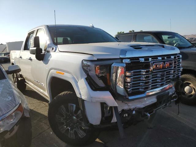 1GT49REY2RF101397 - 2024 GMC SIERRA K2500 DENALI WHITE photo 4