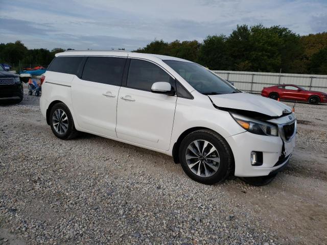 KNDMC5C1XF6076924 - 2015 KIA SEDONA EX WHITE photo 4