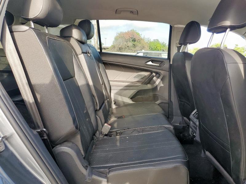 3VV3B7AX0NM157285 - 2022 VOLKSWAGEN TIGUAN SE GRAY photo 10