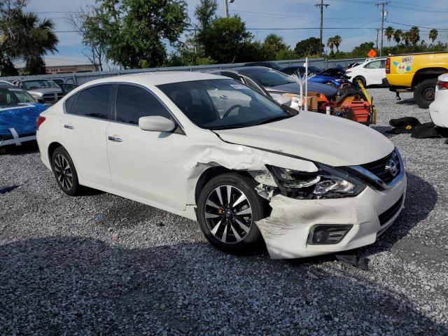 1N4AL3AP5JC262952 - 2018 NISSAN ALTIMA 2.5 أبيض صورة 4
