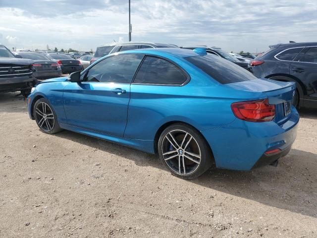 WBA2J5C06M7G96598 - 2021 BMW M240I Blau Foto 2