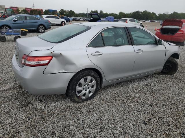 4T1BF3EK8AU037774 - 2010 TOYOTA CAMRY BASE Մոխրագույն լուսանկար 3
