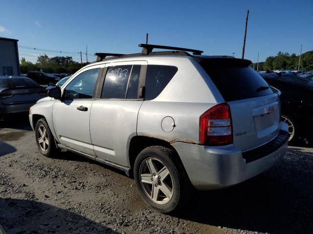 1J8FF47W27D377922 - 2007 JEEP COMPASS SILVER photo 2