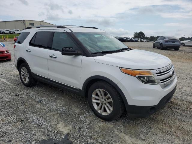 1FM5K7B82DGB49806 - 2013 FORD EXPLORER WHITE photo 4