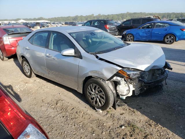 5YFBURHE3HP570481 - 2017 TOYOTA COROLLA L SILVER photo 4