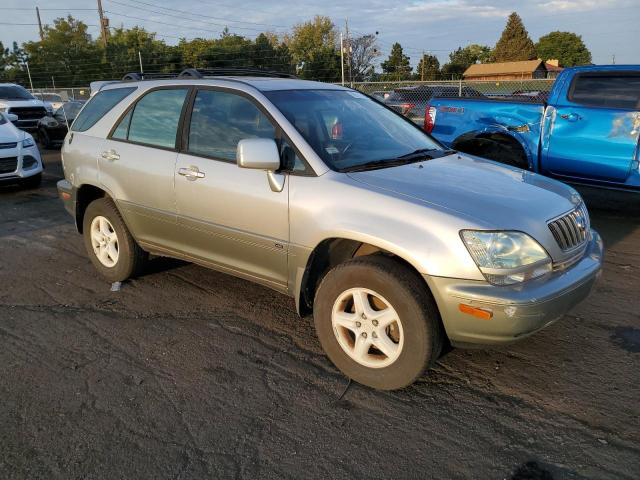 JTJHF10U820241637 - 2002 LEXUS RX 300 SILVER photo 4