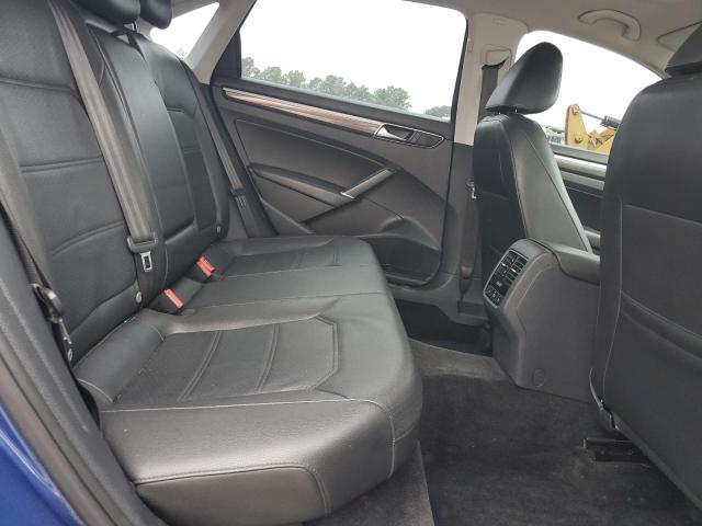 1VWGT7A33HC051393 - 2017 VOLKSWAGEN PASSAT SE 蓝色 照片 10