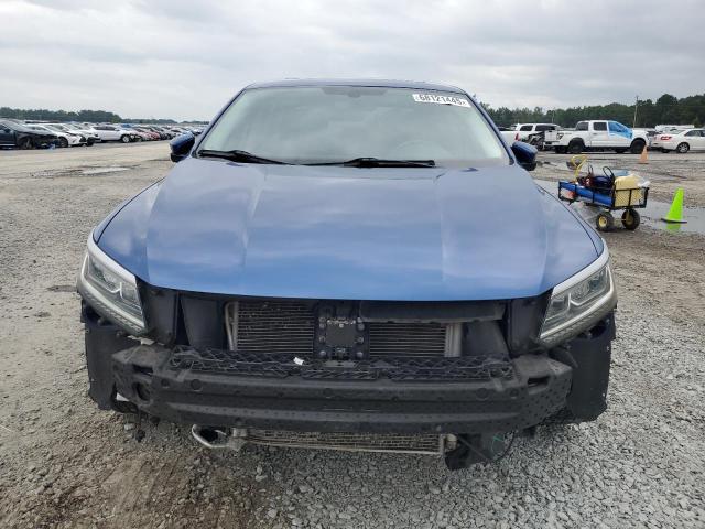 1VWGT7A33HC051393 - 2017 VOLKSWAGEN PASSAT SE 蓝色 照片 5