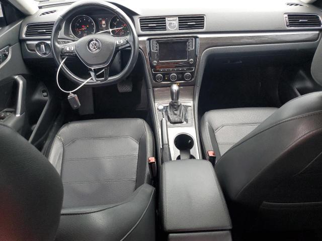 1VWGT7A33HC051393 - 2017 VOLKSWAGEN PASSAT SE 蓝色 照片 8